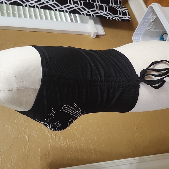 Black side tie tube top with bling of "Angel" writing - Picture 2 of 4